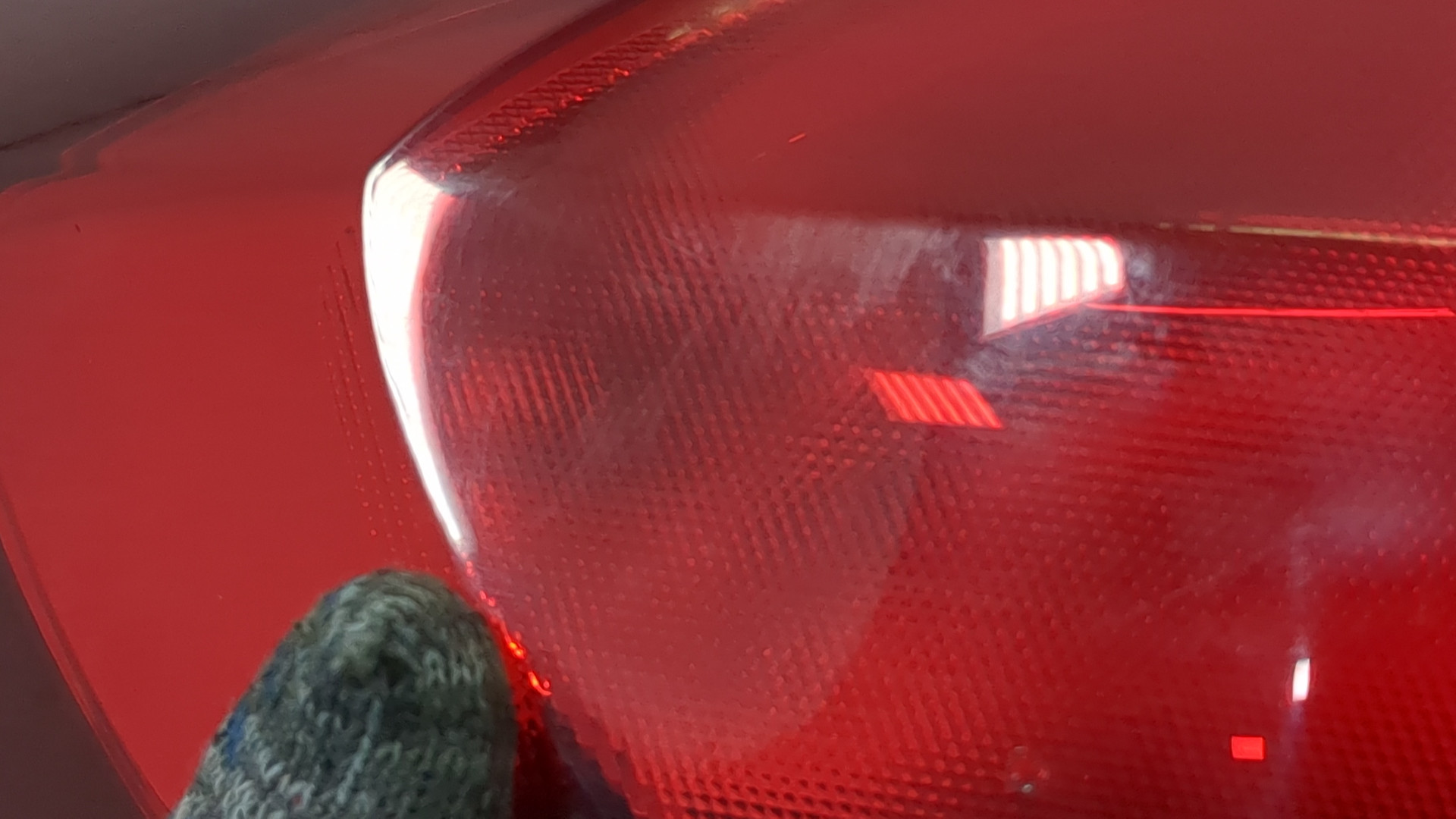 Фонарь задний левый