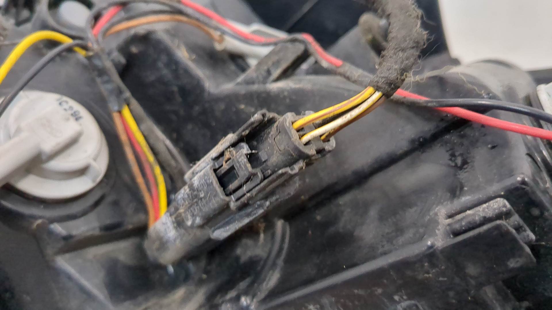 Фонарь задний левый