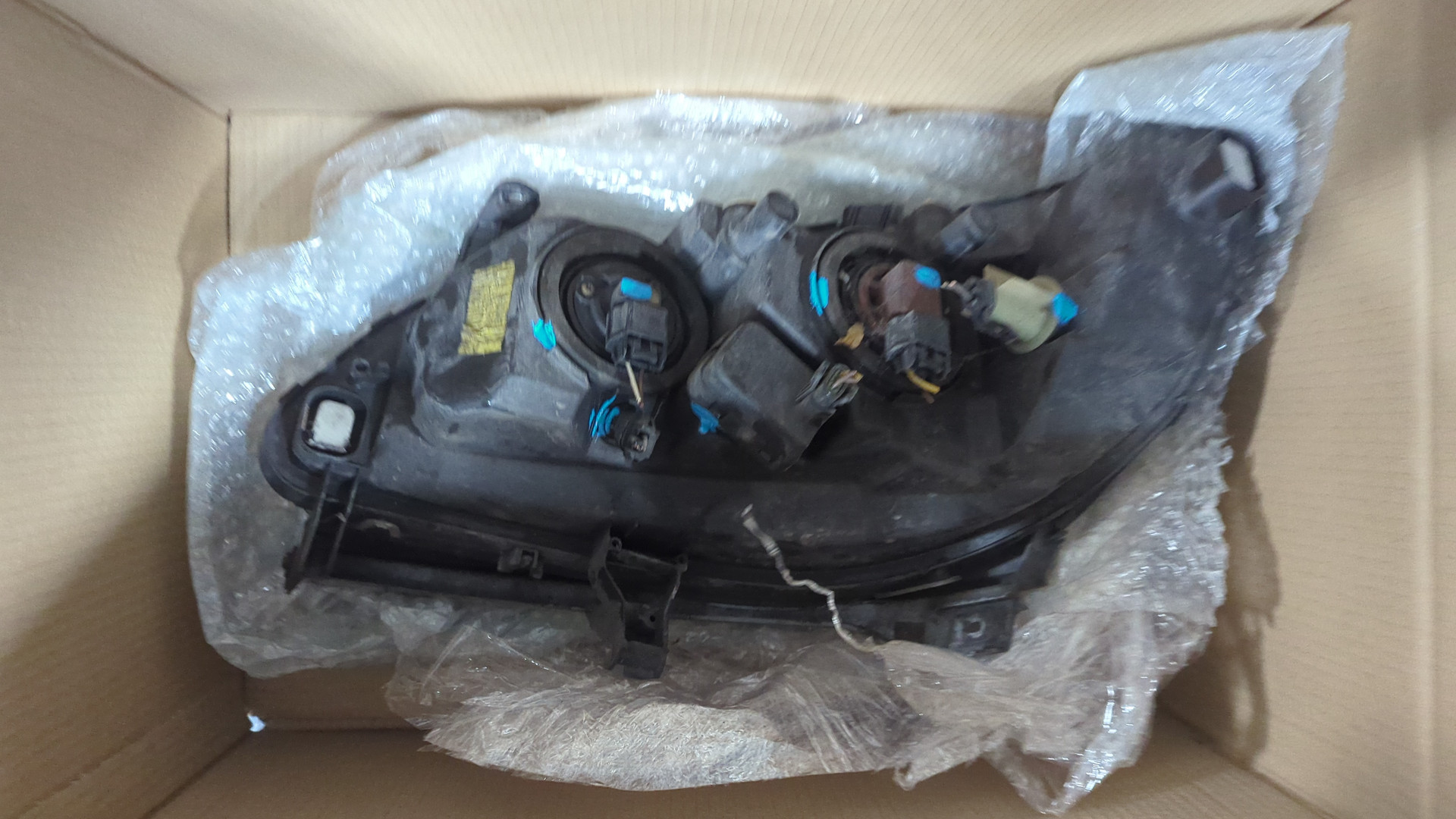 Фара правая