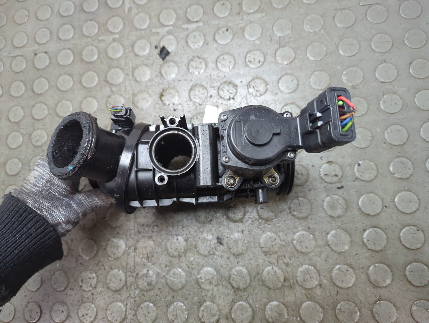 Заслонка дроссельная электрическая