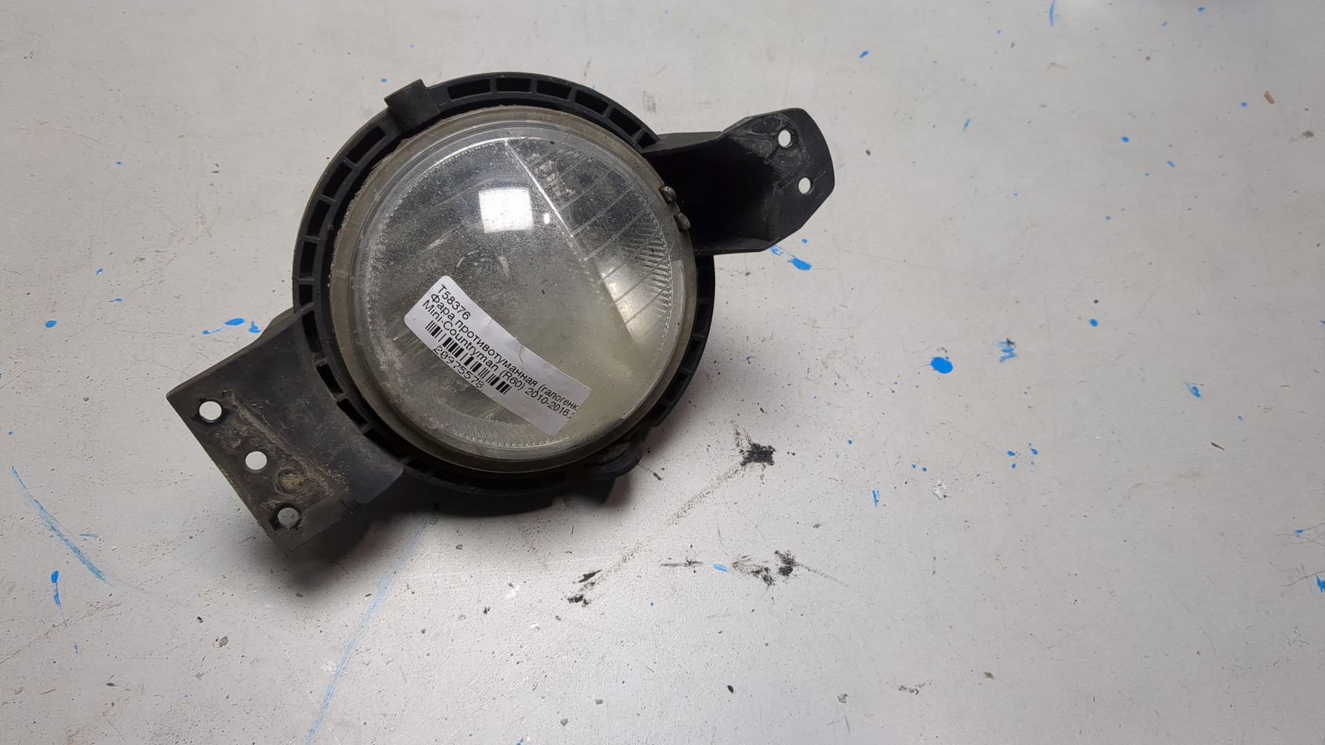 Фара противотуманная левая для Countryman R60 2010-2016