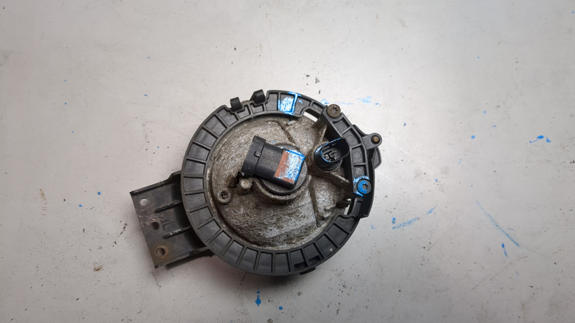 Фара противотуманная правая