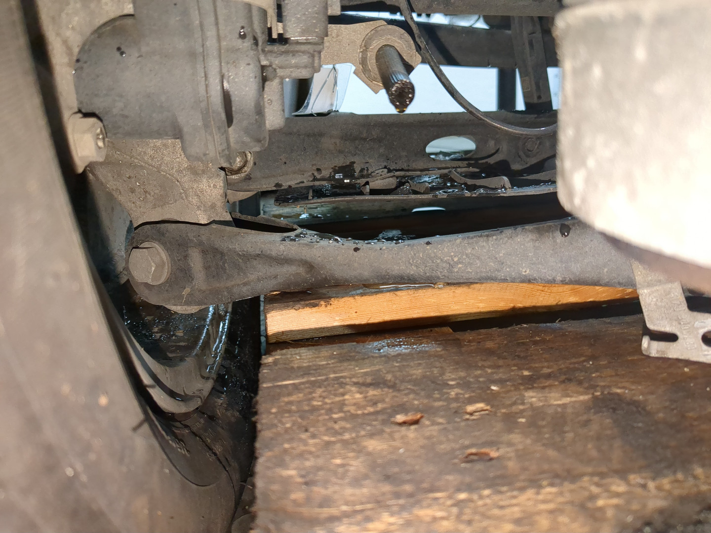 Рычаг задний правый