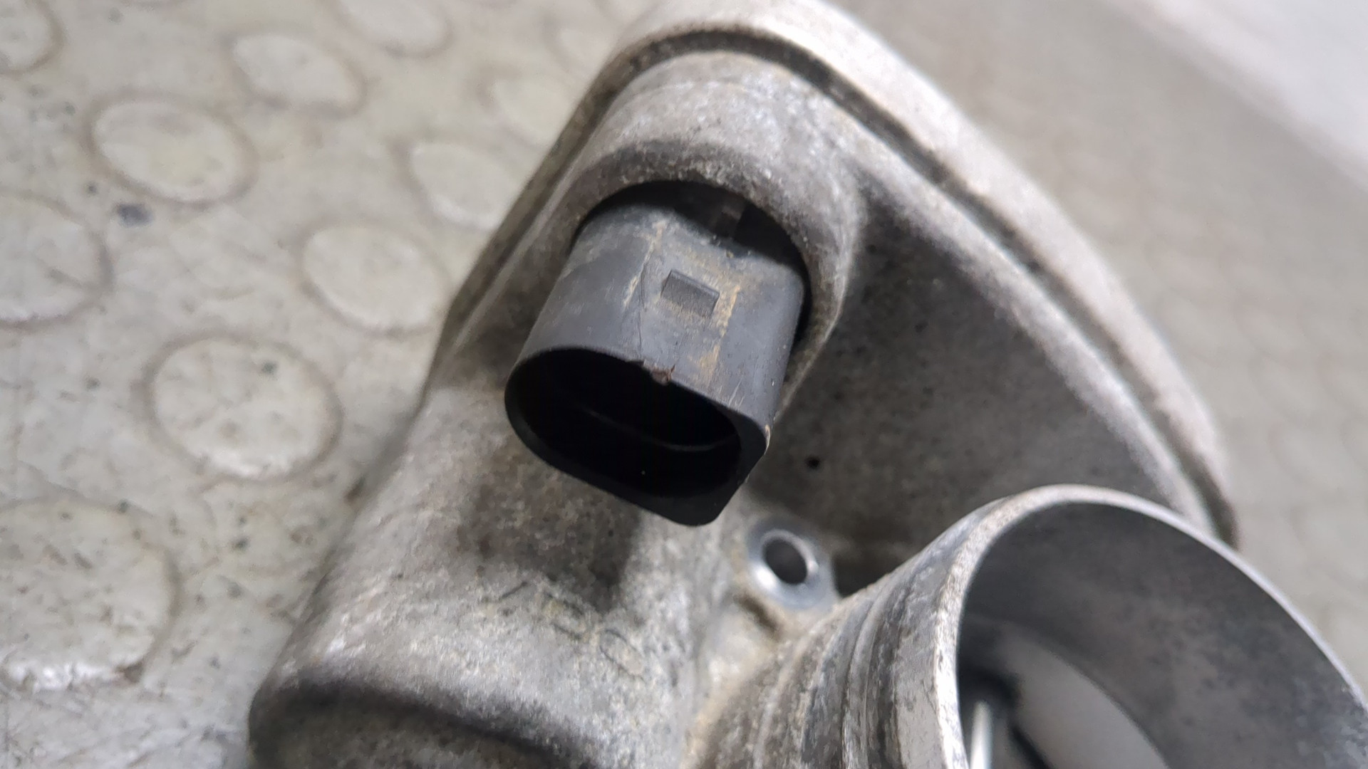 Заслонка дроссельная электрическая