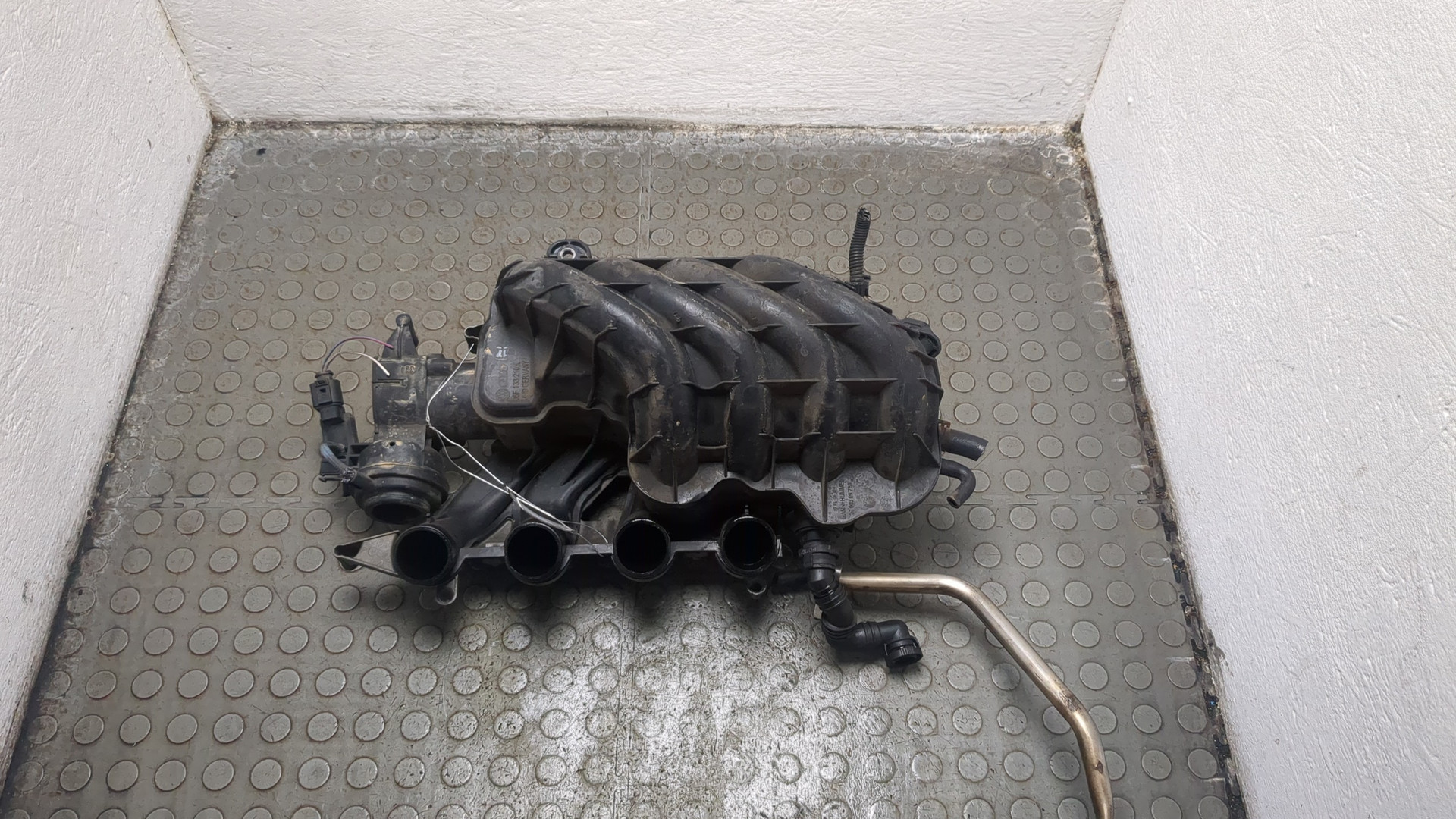 Коллектор впускной