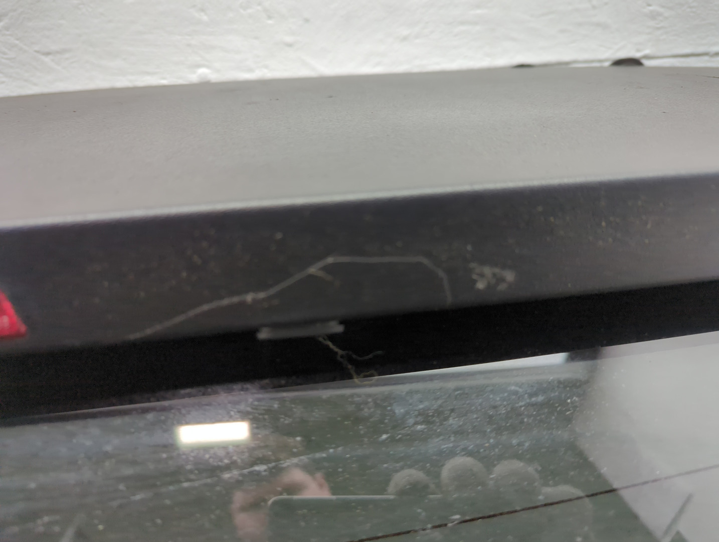 Дверь багажника