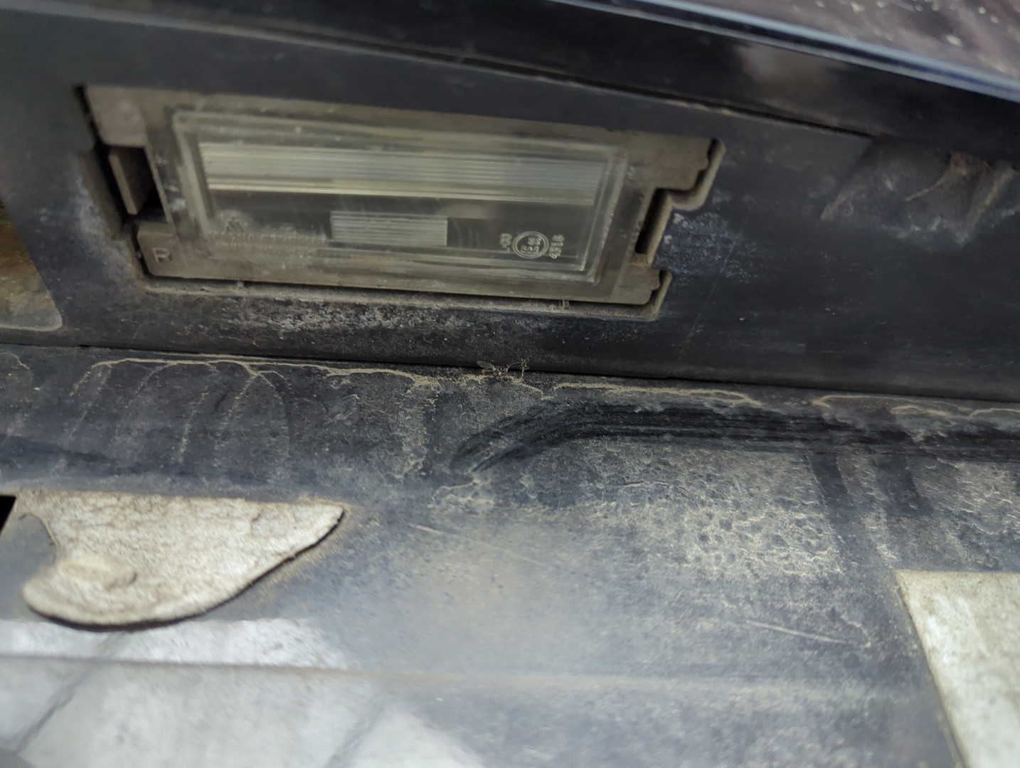 Дверь багажника