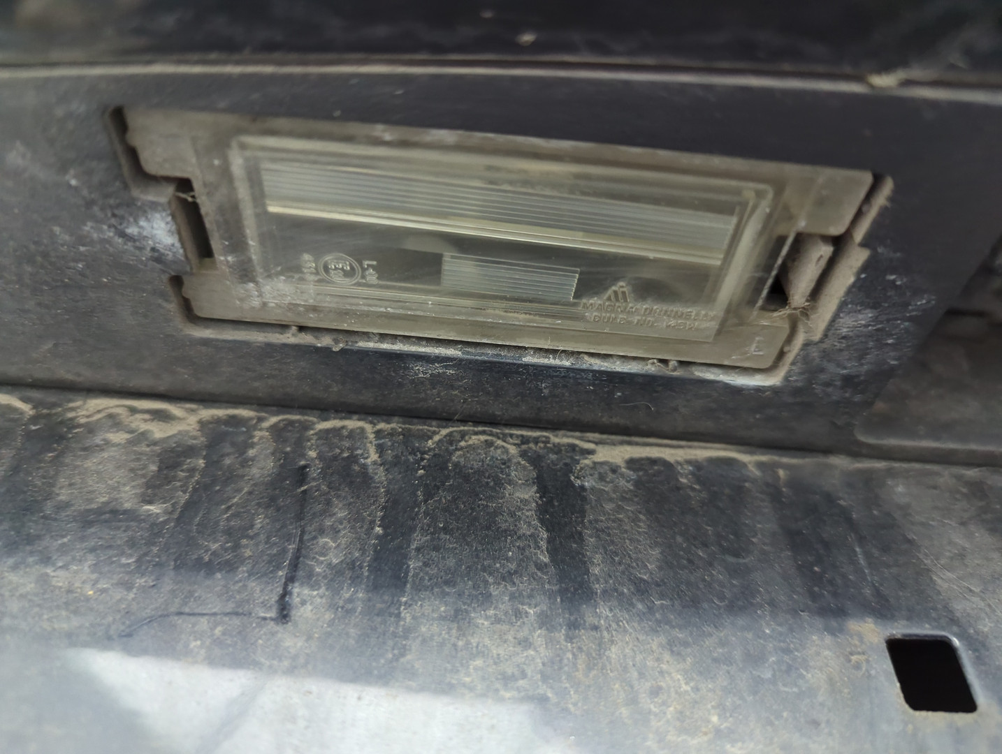 Дверь багажника