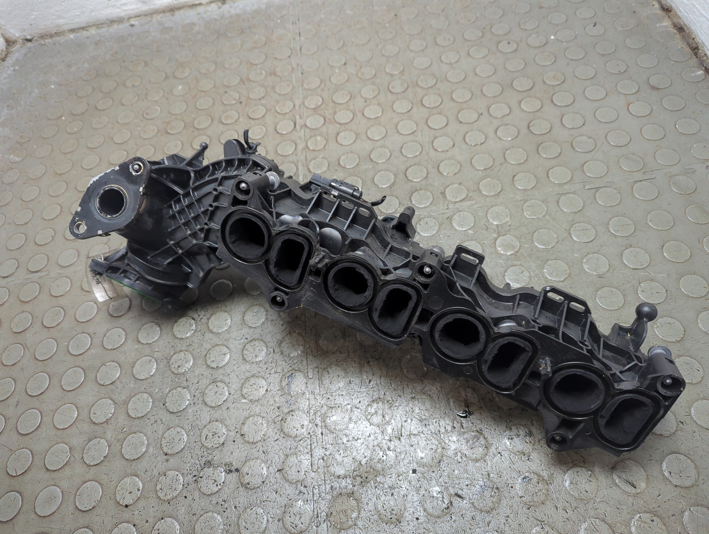 Коллектор впускной