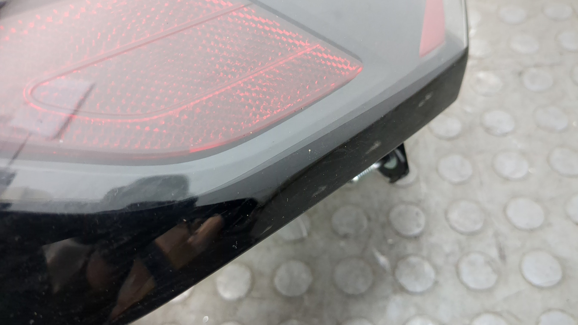 Фонарь задний левый