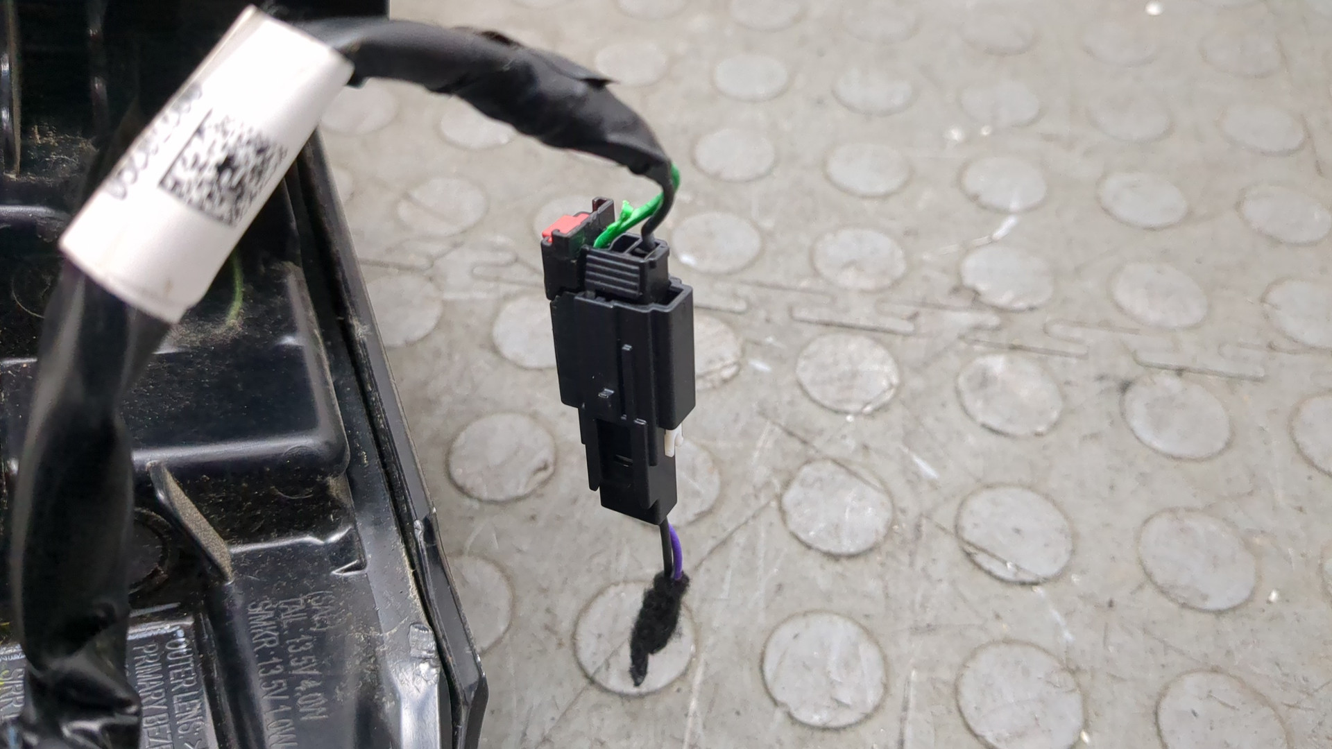 Фонарь задний левый