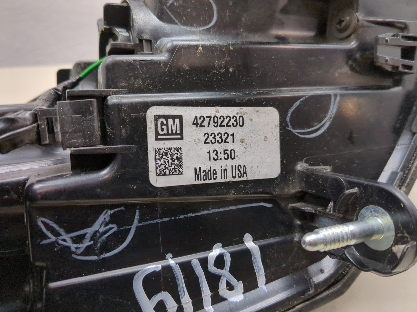 Фонарь задний правый