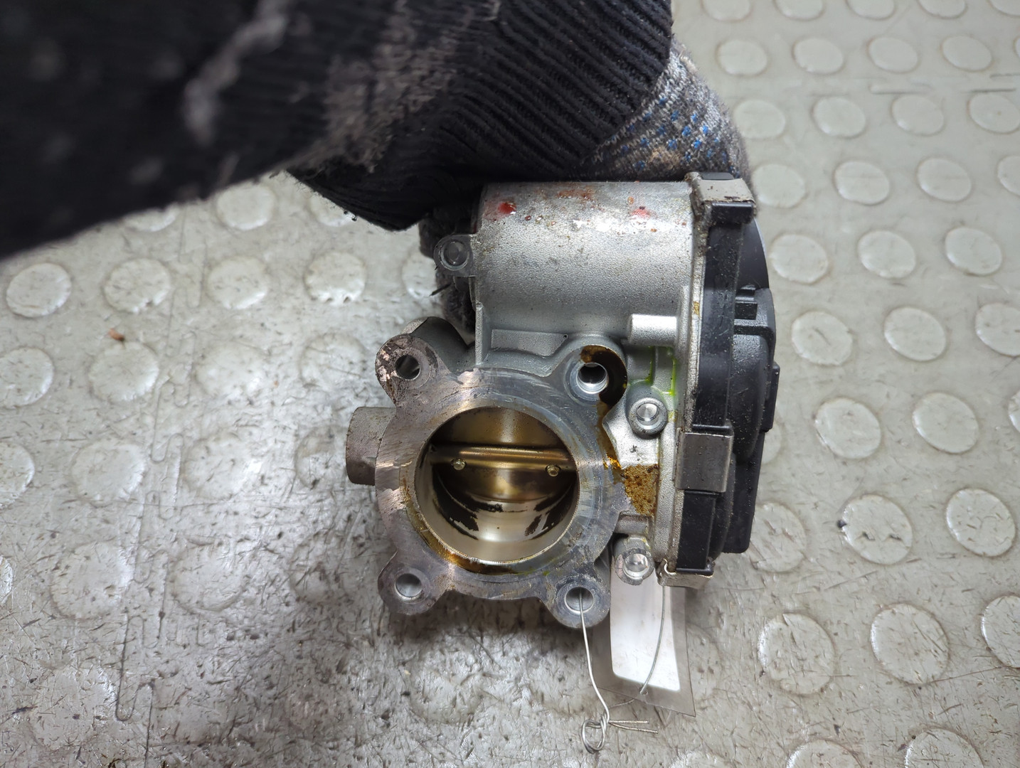 Заслонка дроссельная электрическая