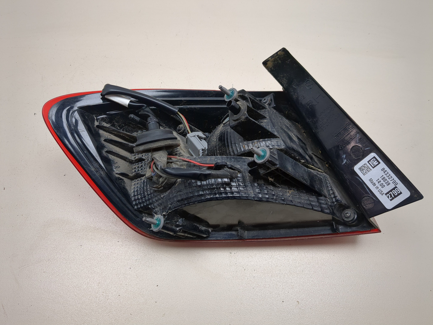 Фонарь задний правый