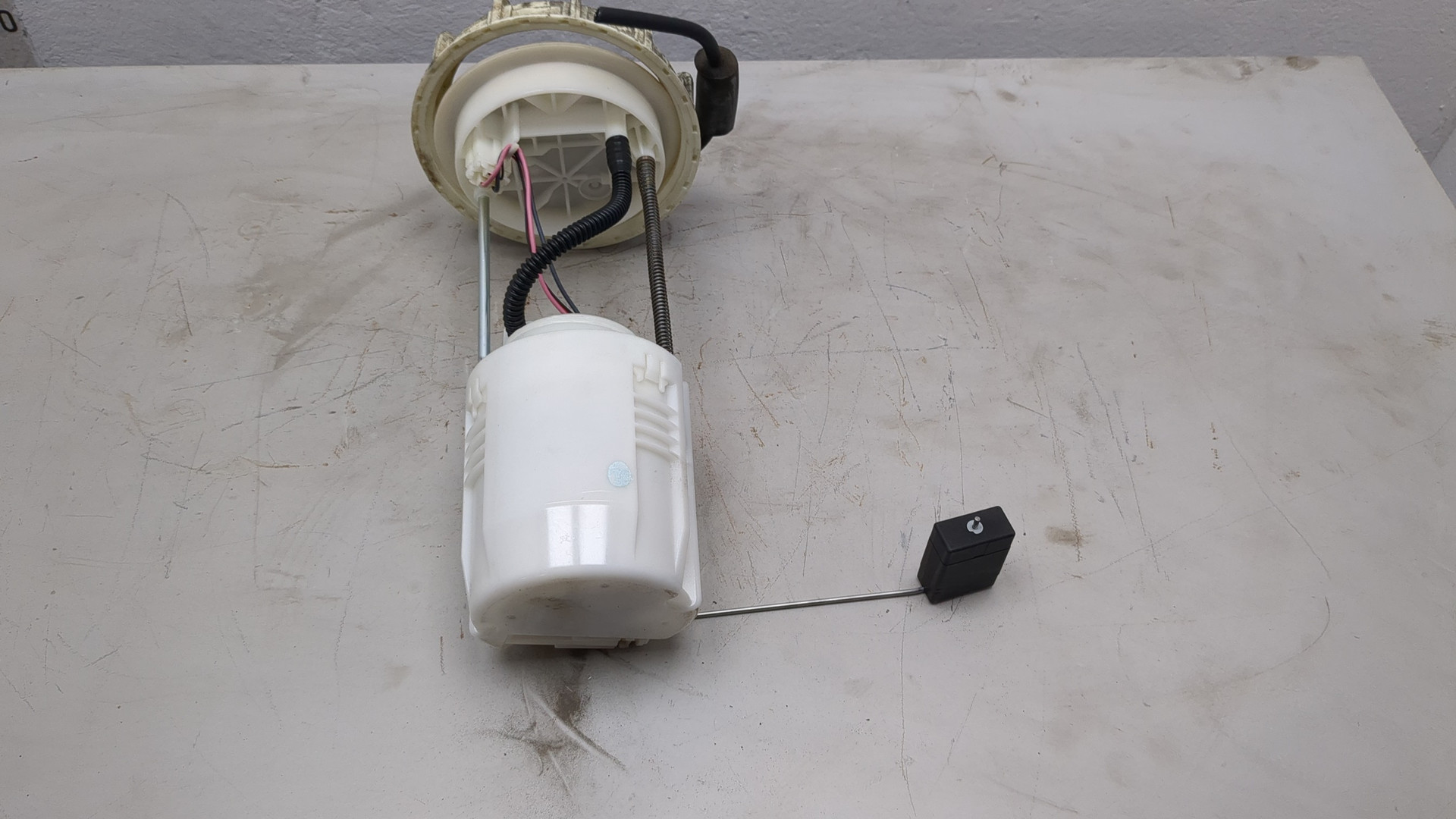 Насос топливный электрический