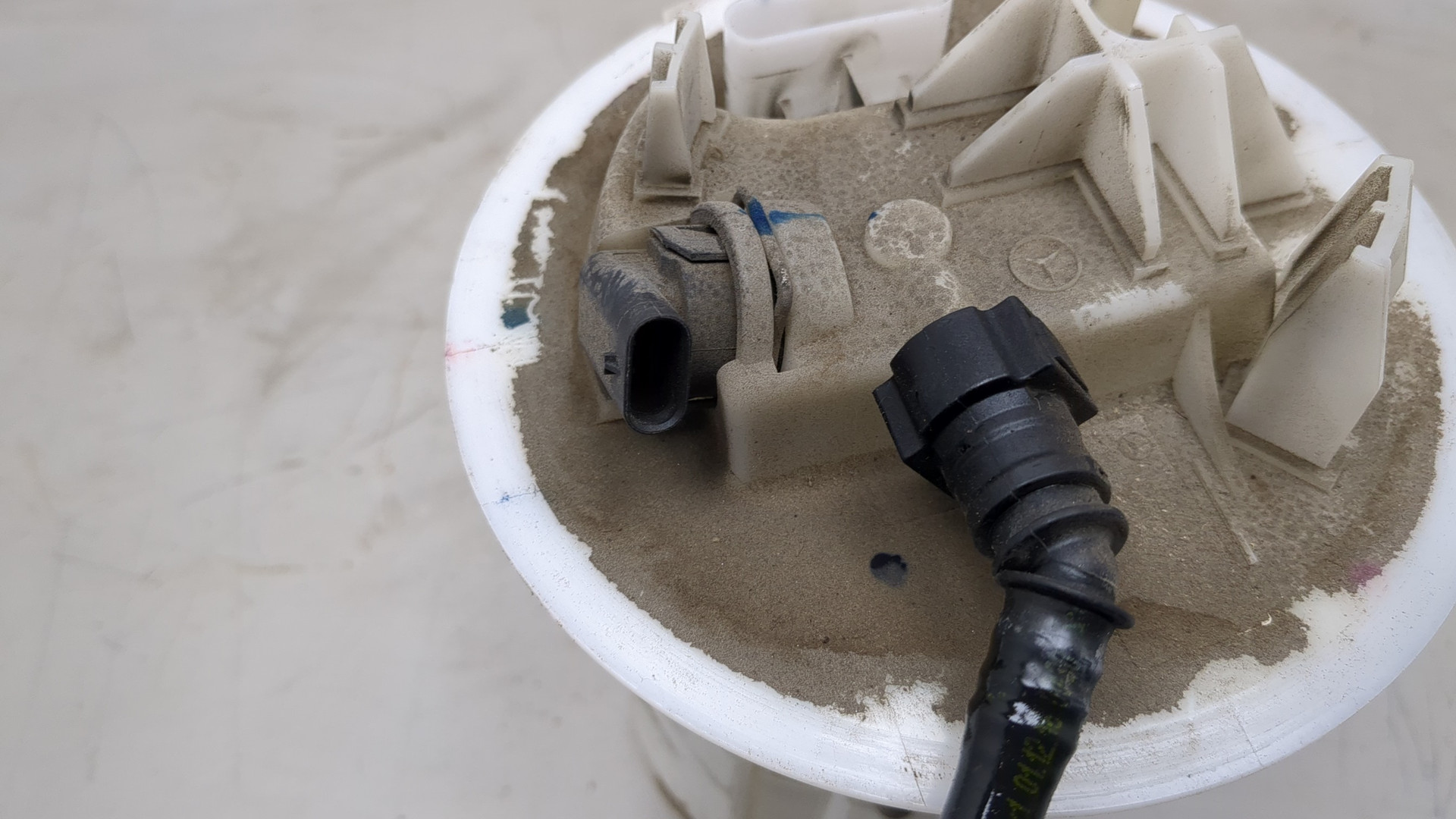 Насос топливный электрический