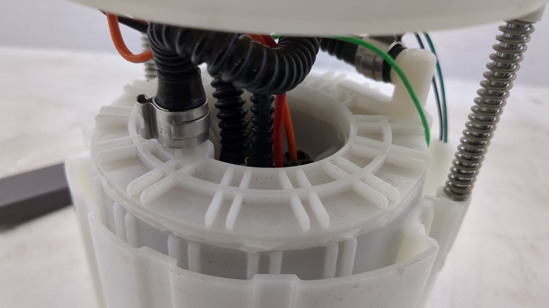 Насос топливный электрический