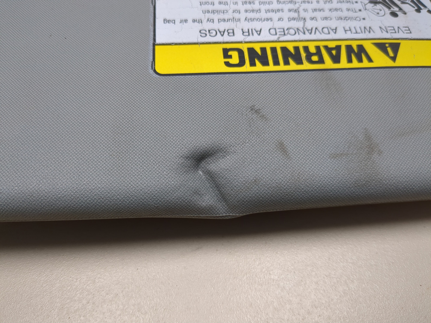 Козырек солнцезащитный