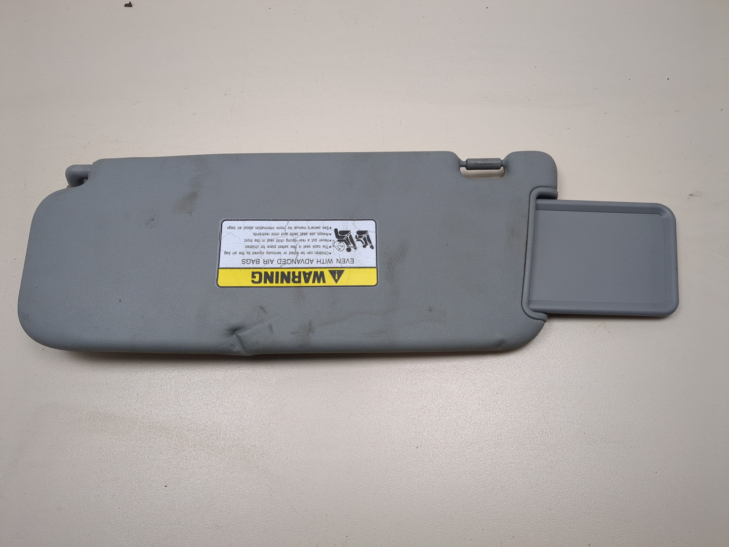 Козырек солнцезащитный