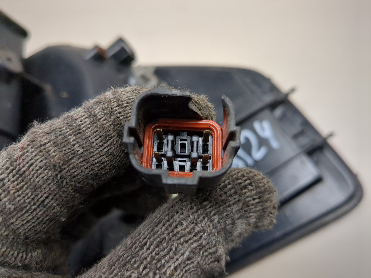 Фонарь задний левый