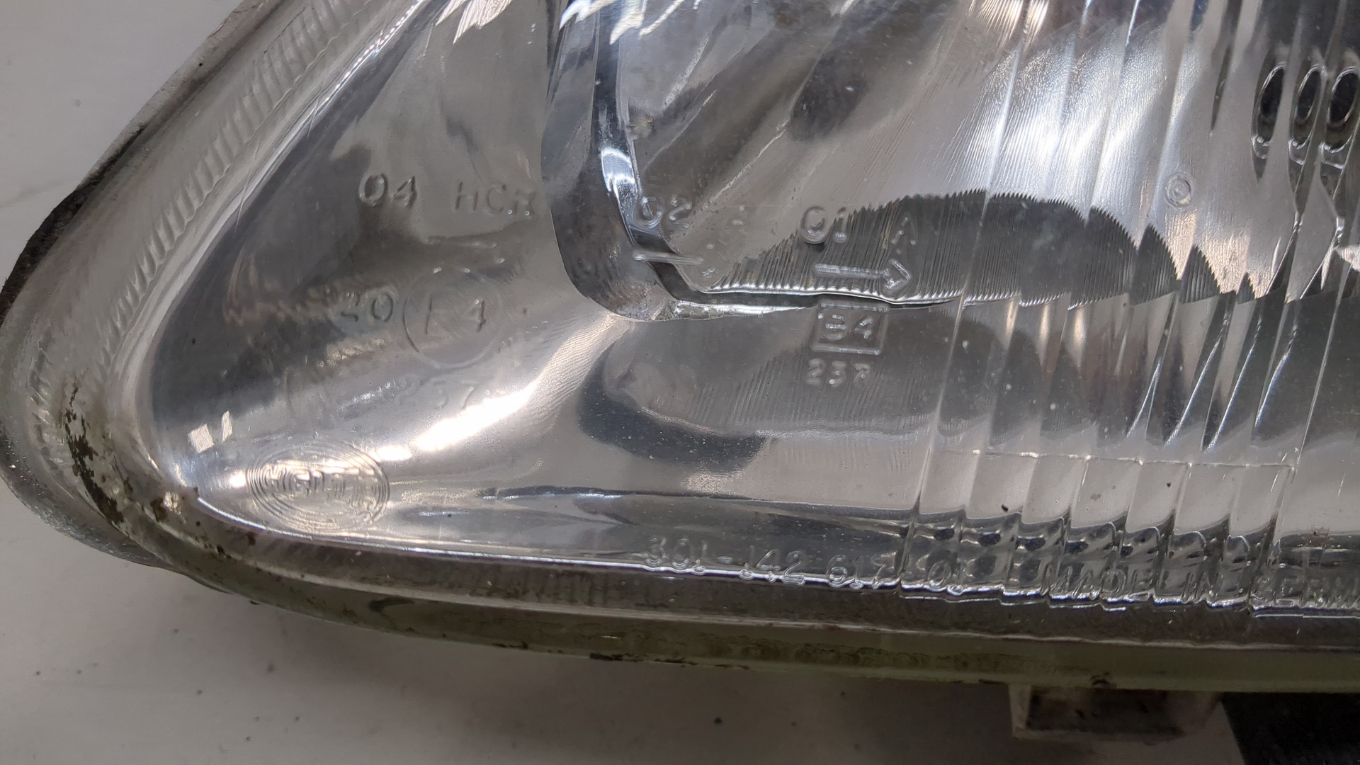 Фара правая