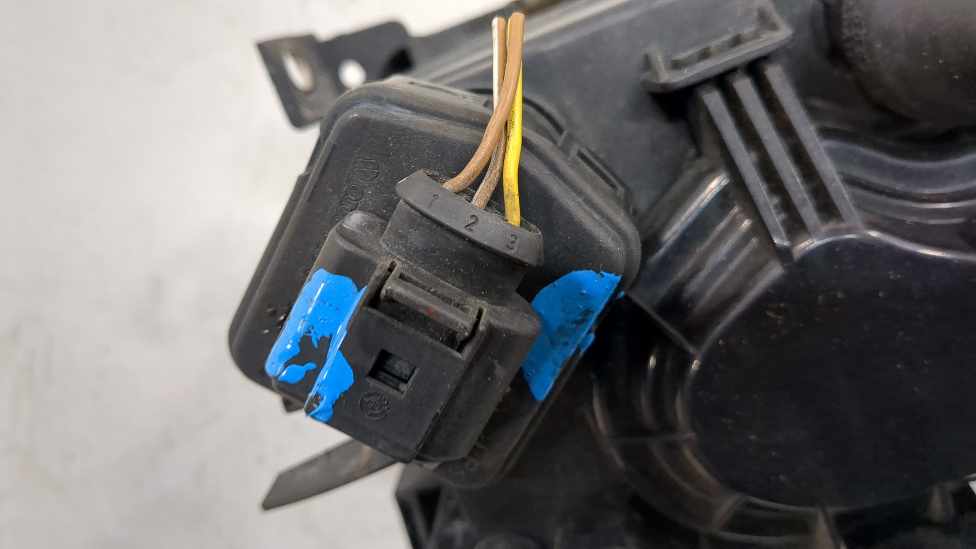 Фара правая