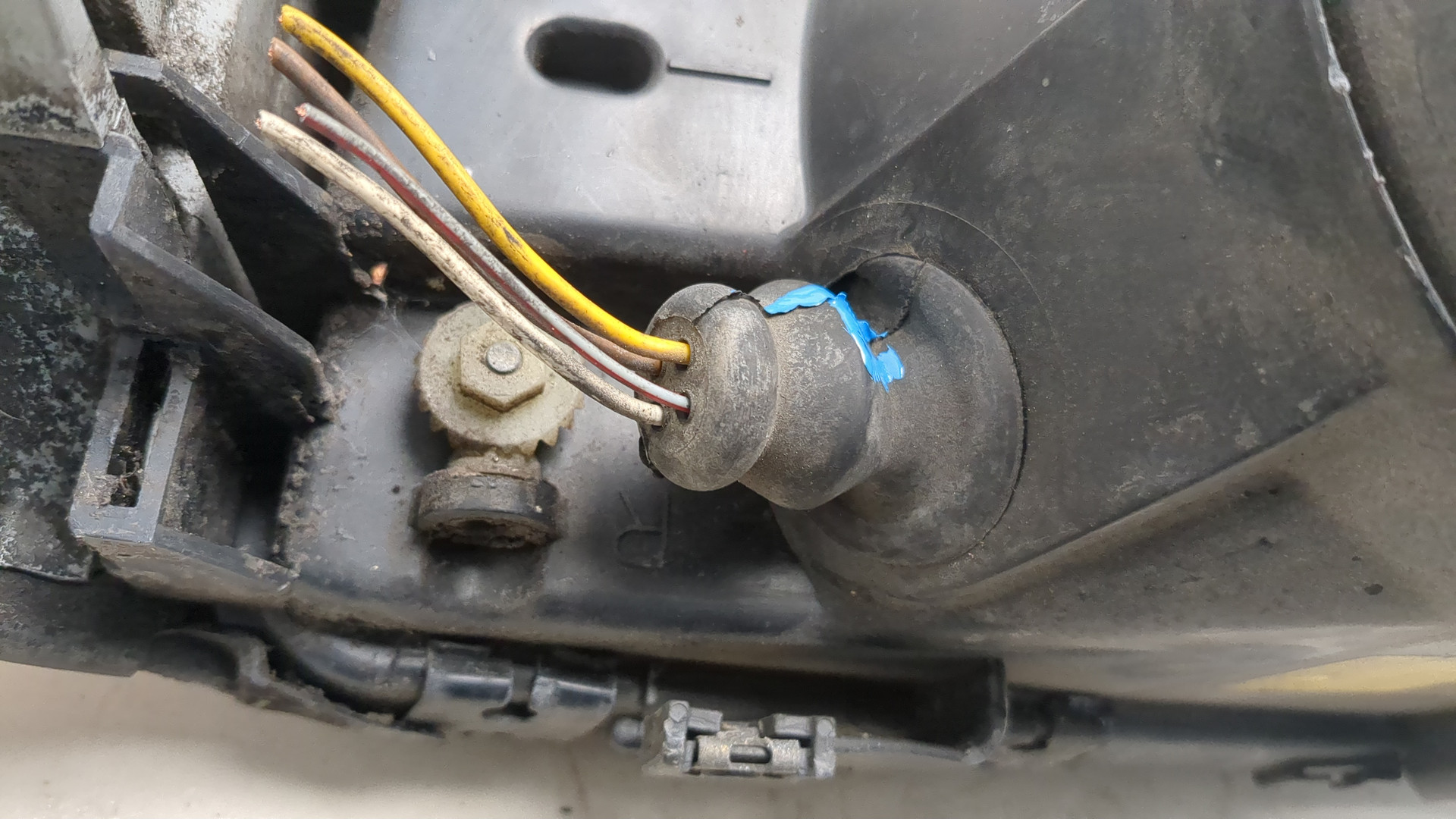 Фара правая