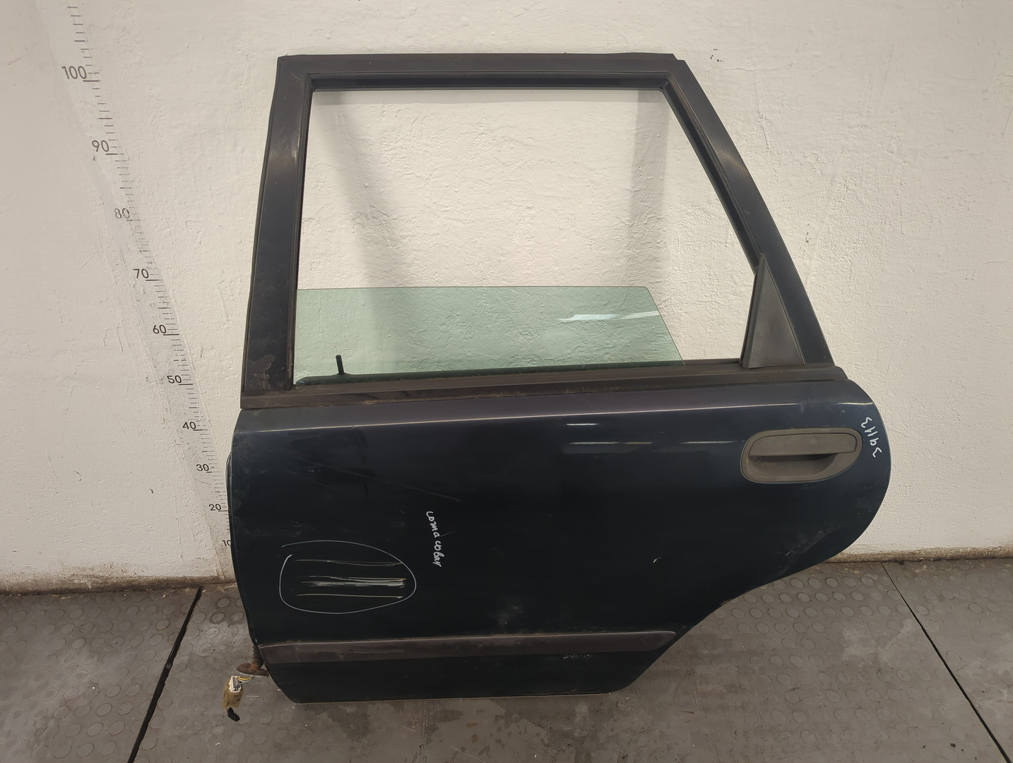 Дверь задняя левая