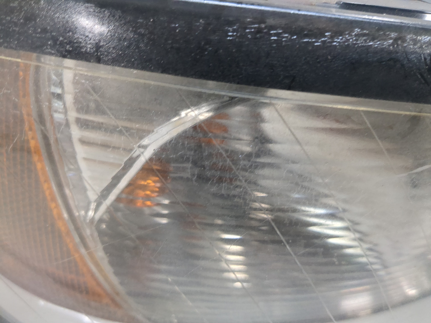 Фара правая