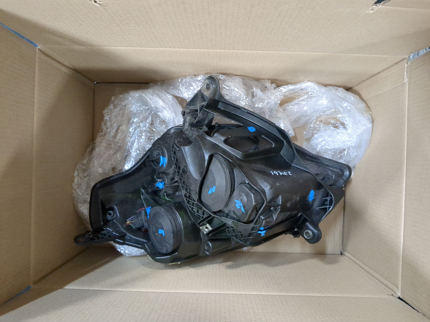 Фара правая