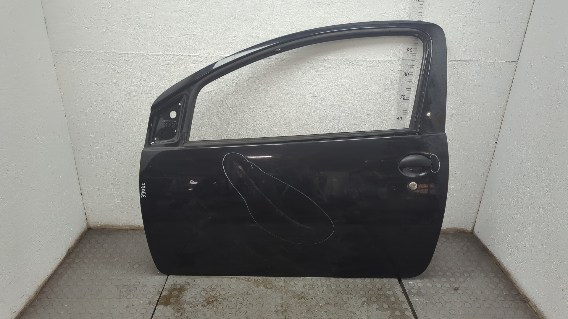 Дверь передняя левая