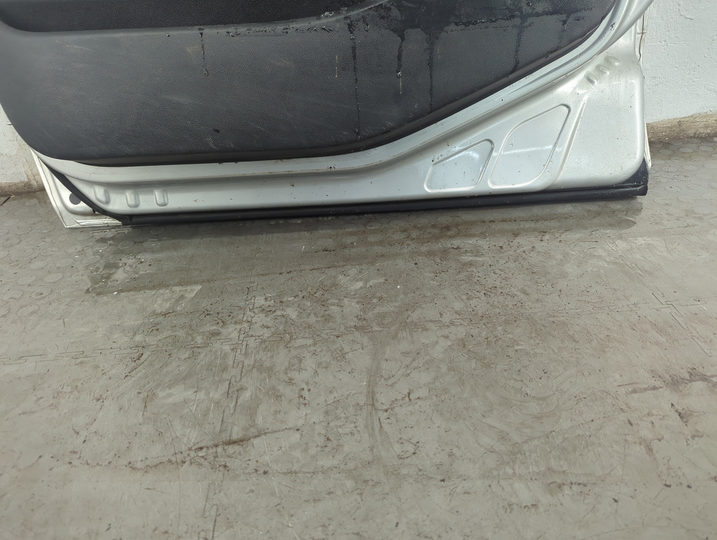 Дверь передняя правая