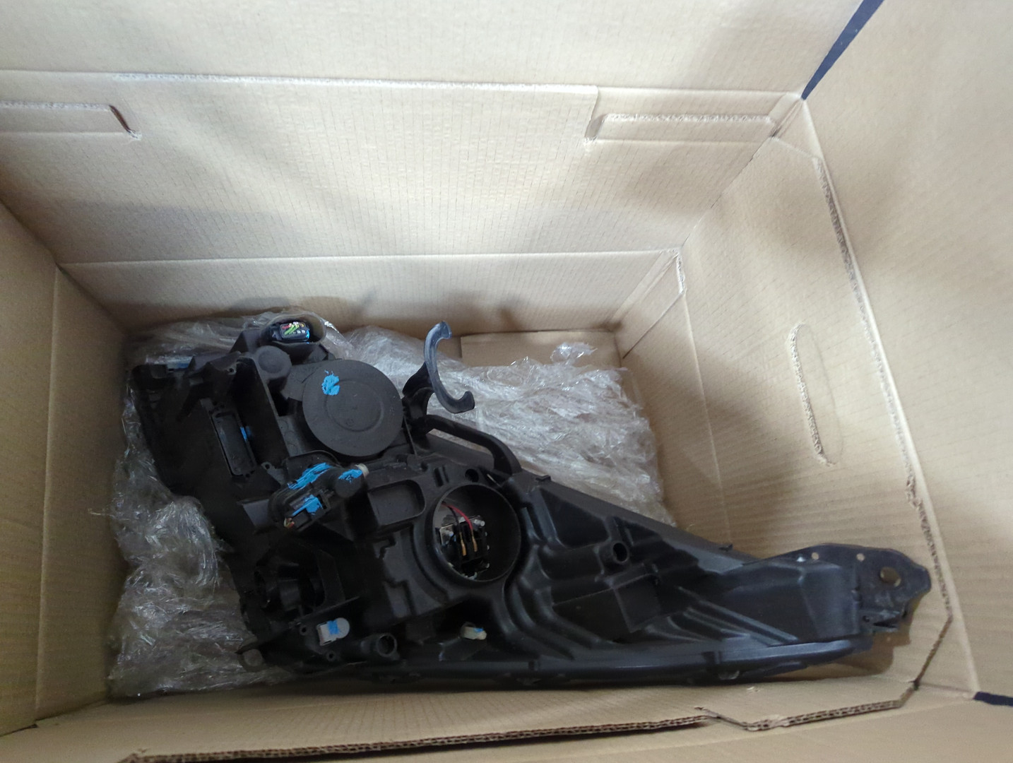 Фара правая