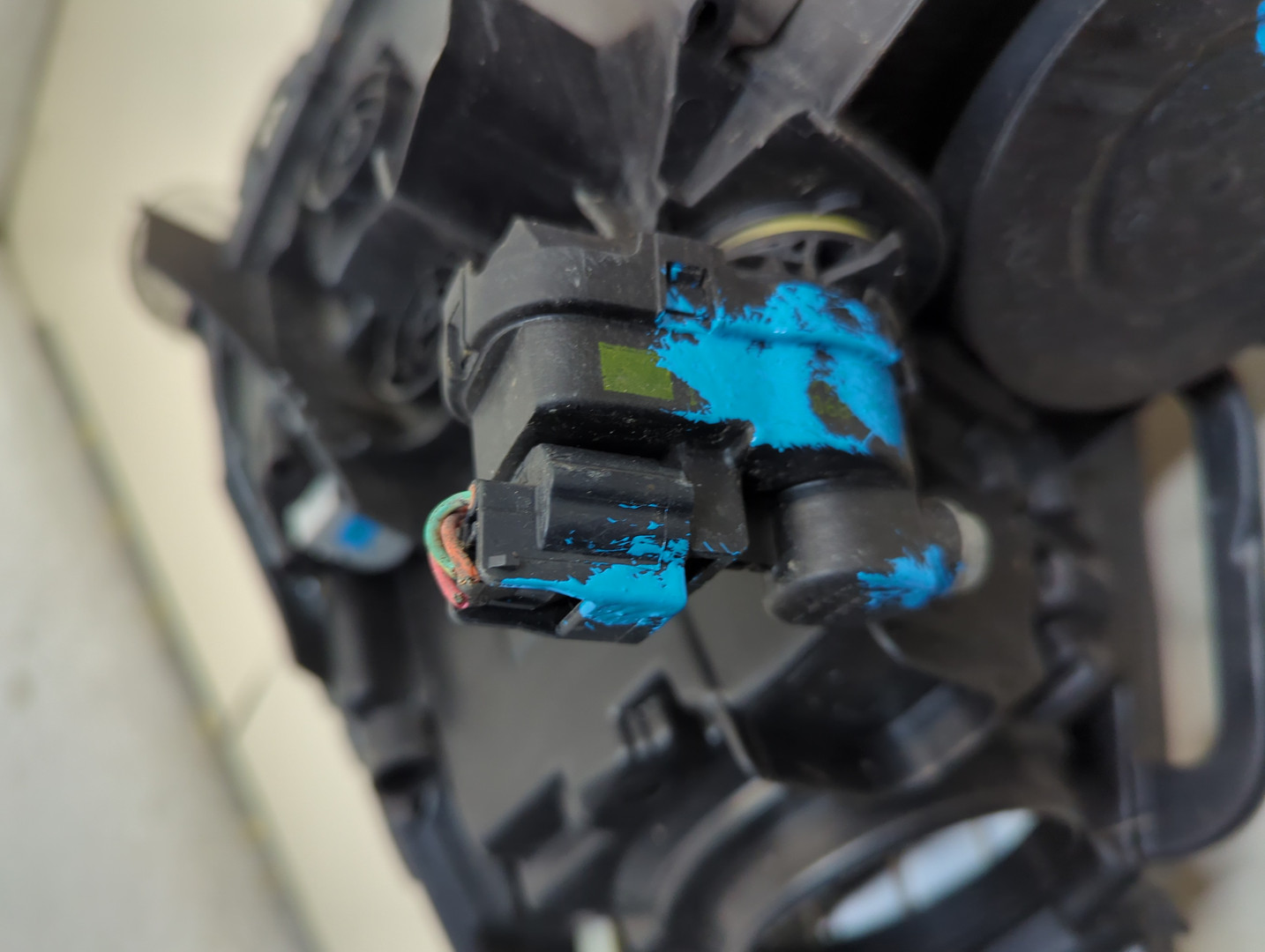 Фара правая