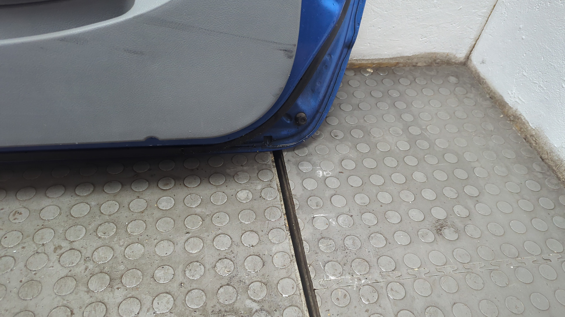 Дверь передняя правая