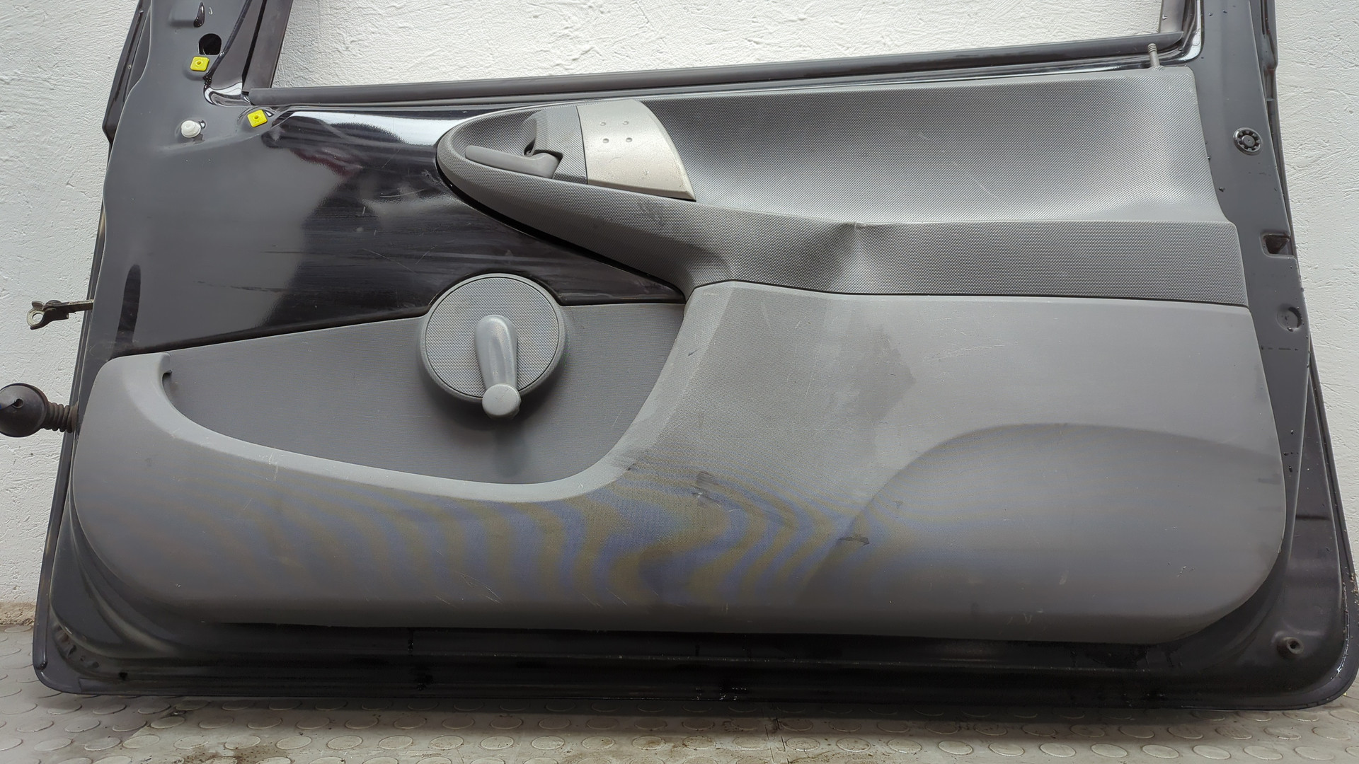 Дверь передняя правая