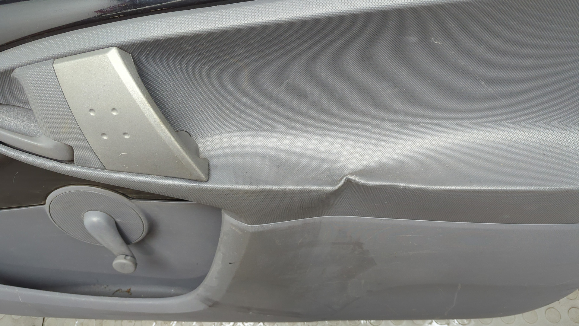 Дверь передняя правая