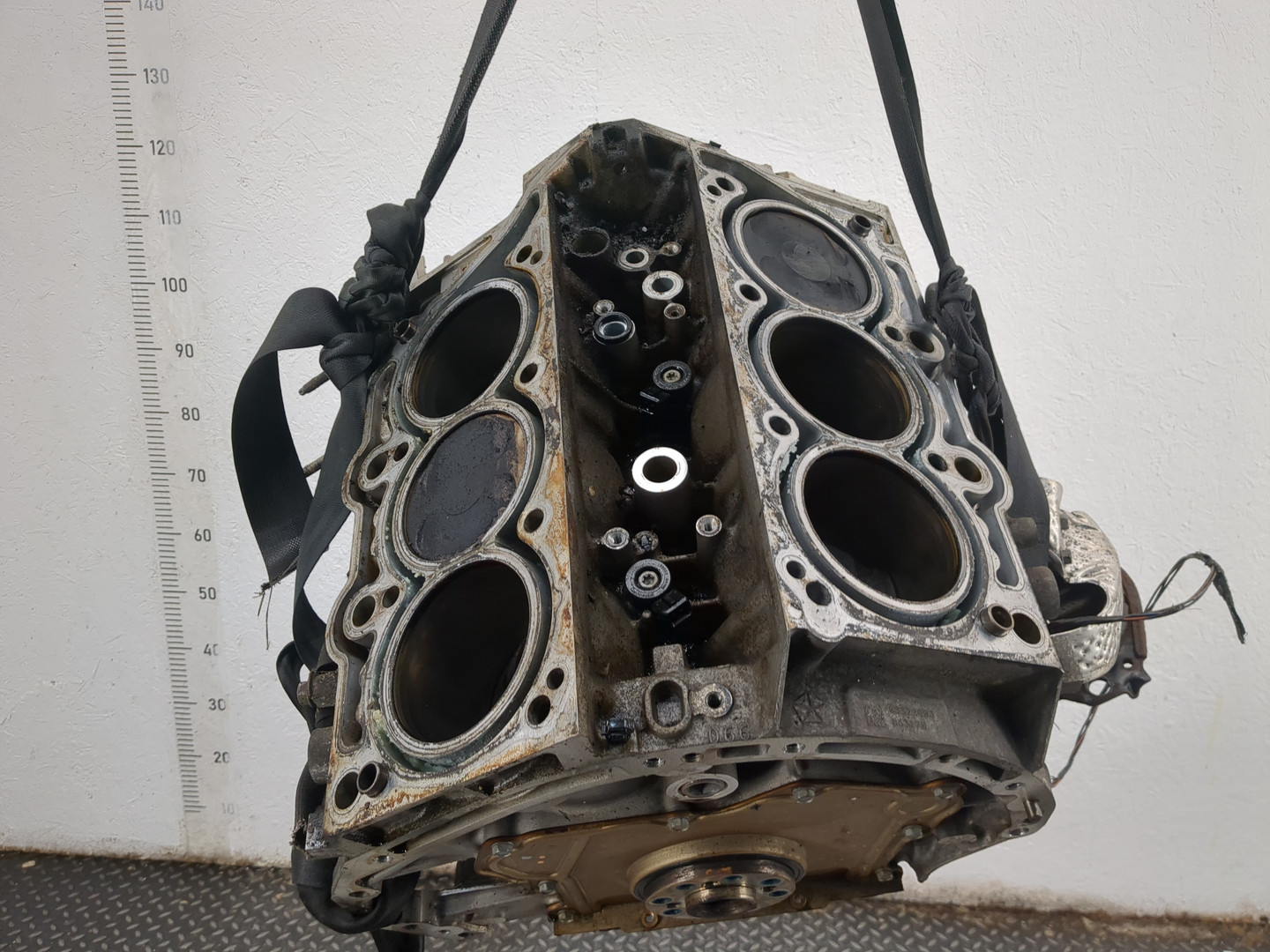 Блок двигателя