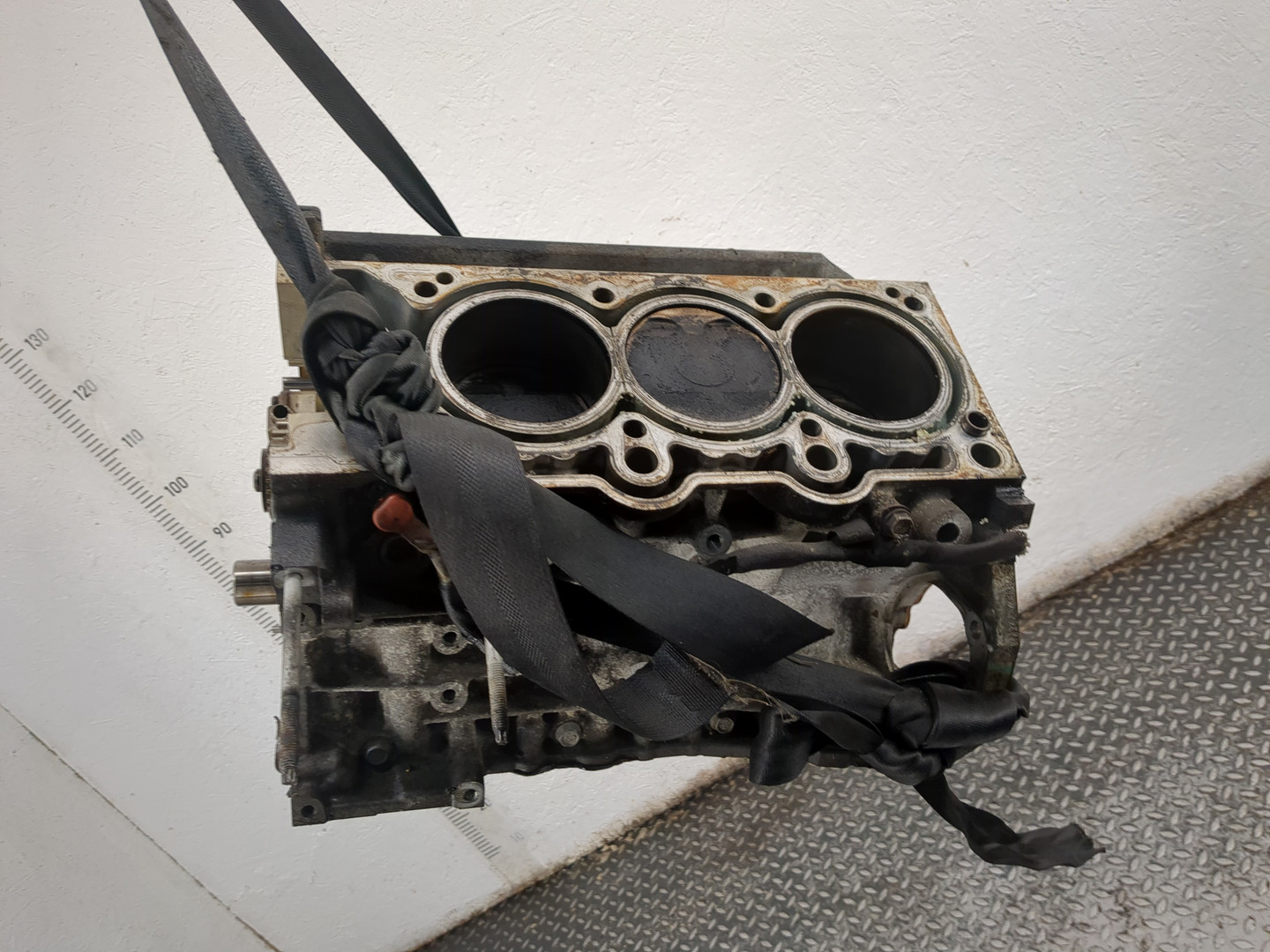 Блок двигателя