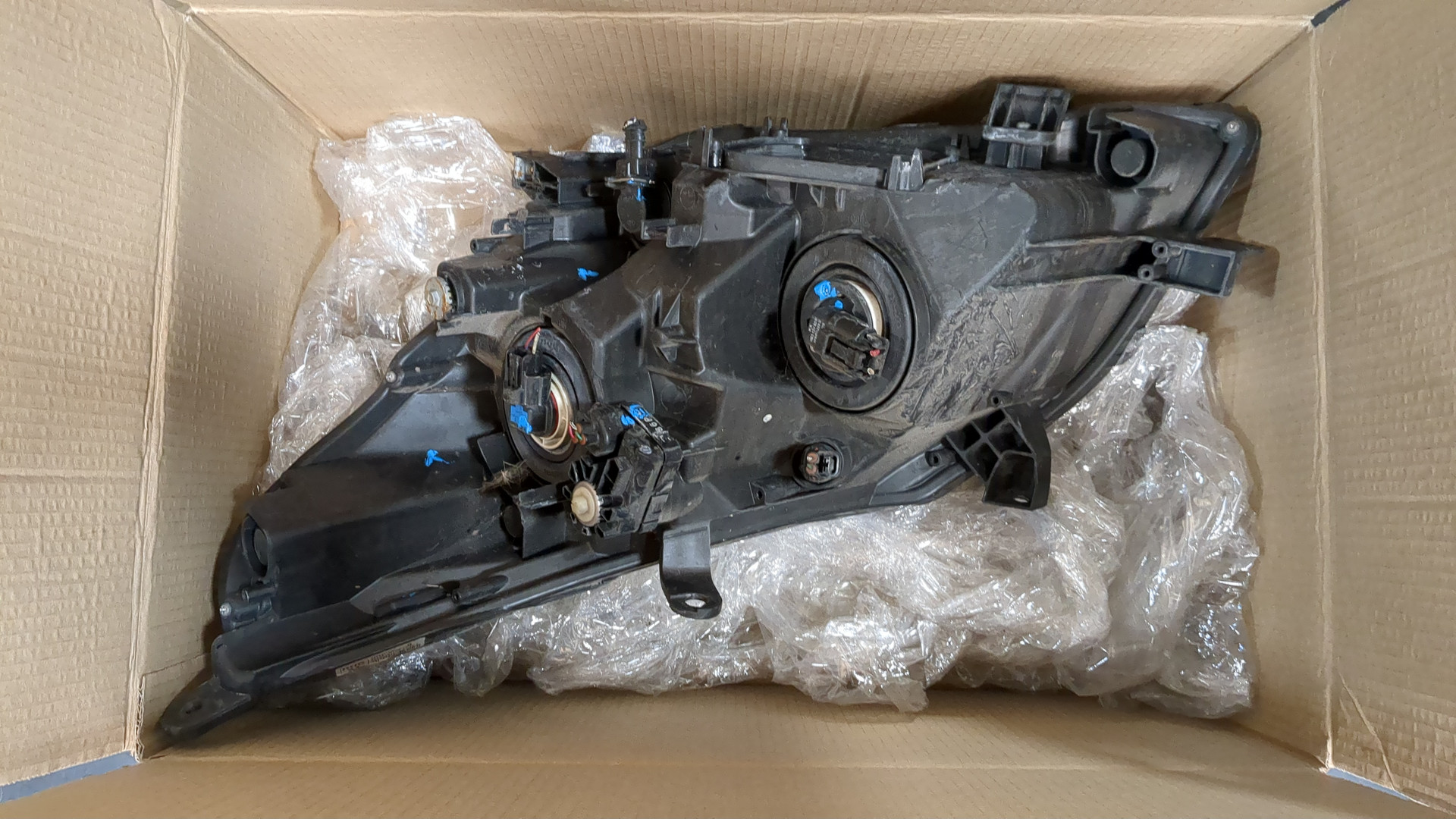 Фара правая