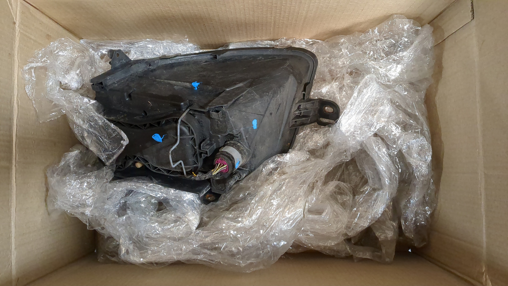 Фара правая