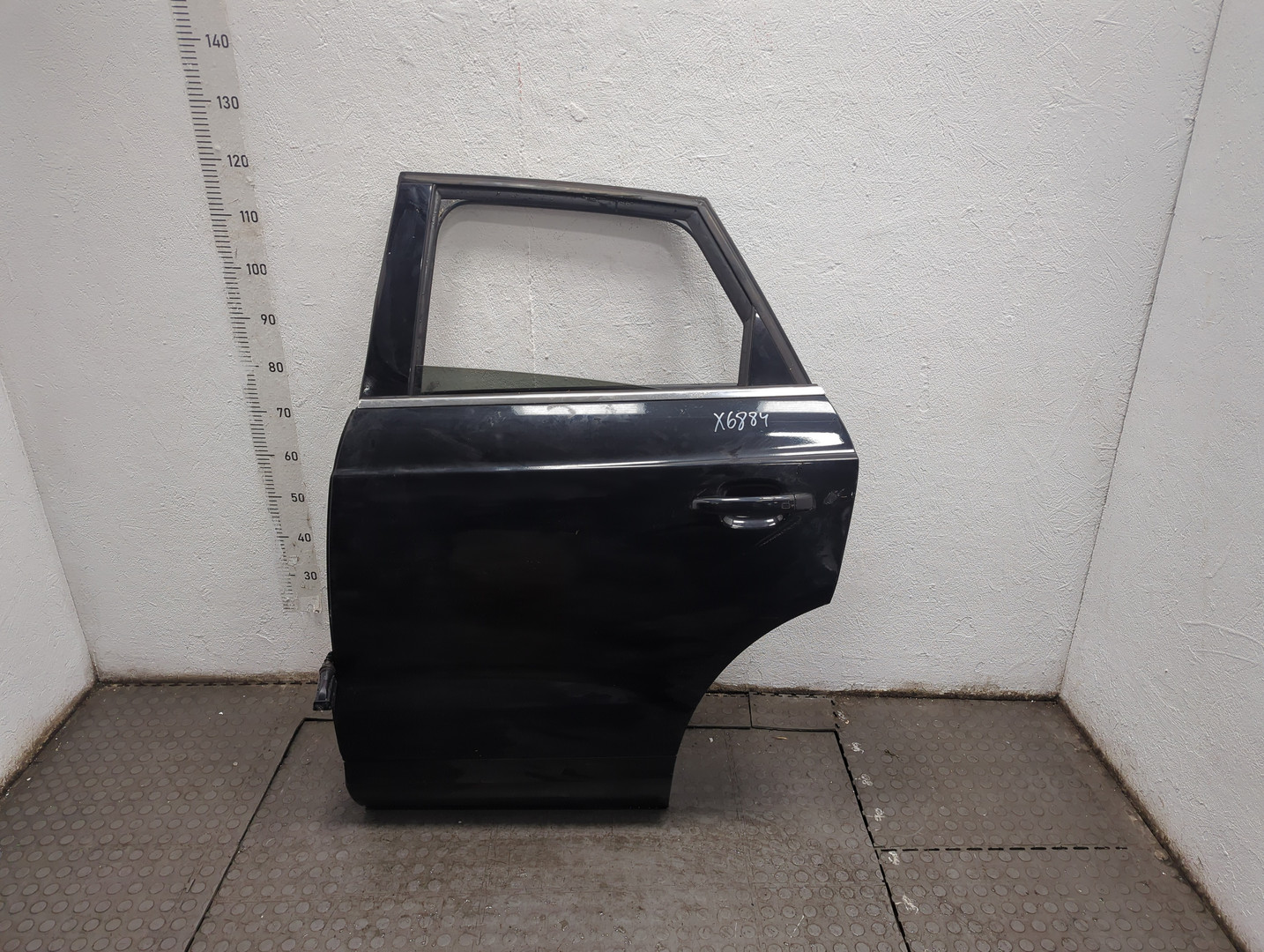 Дверь задняя левая