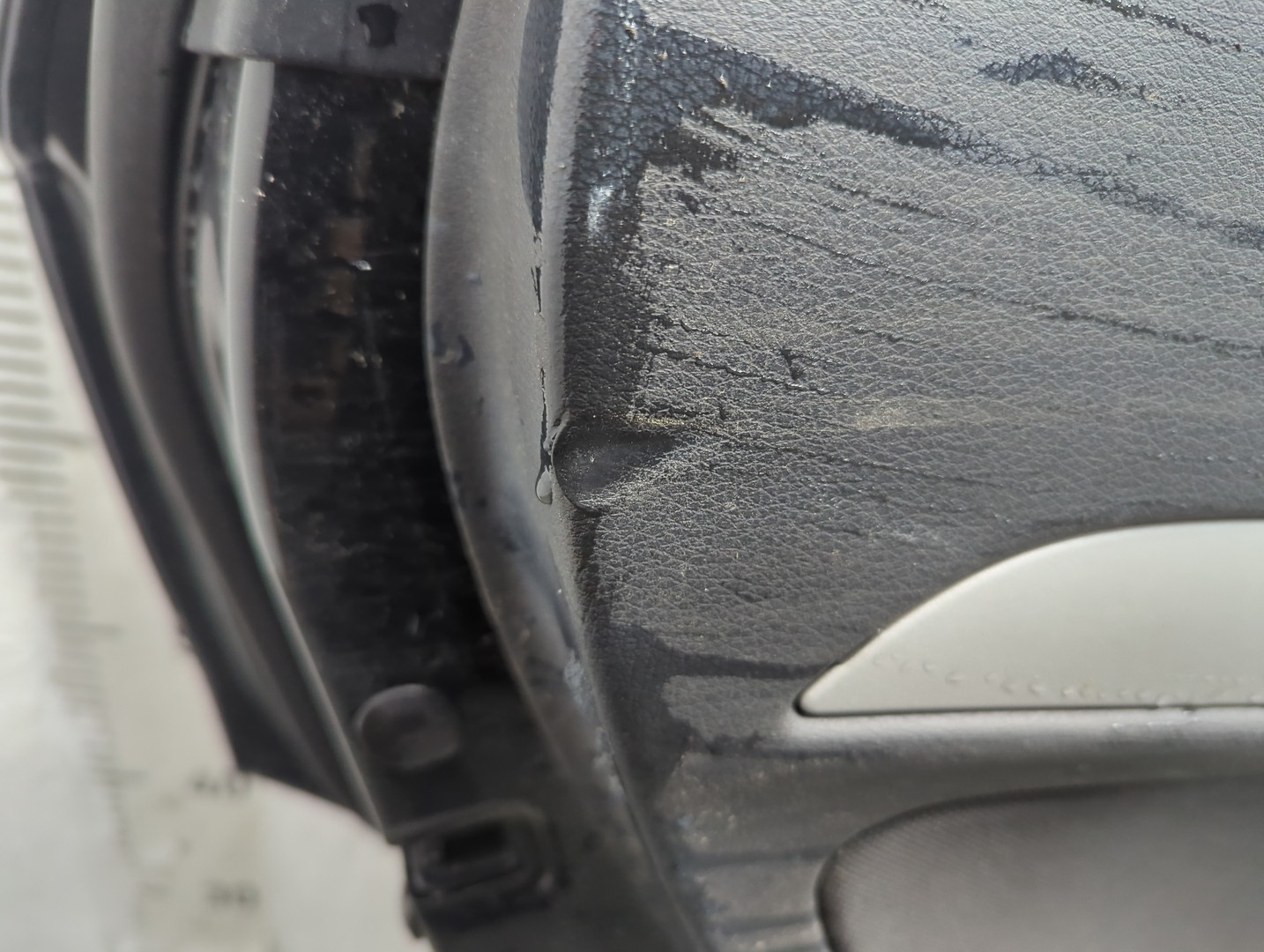 Дверь задняя левая