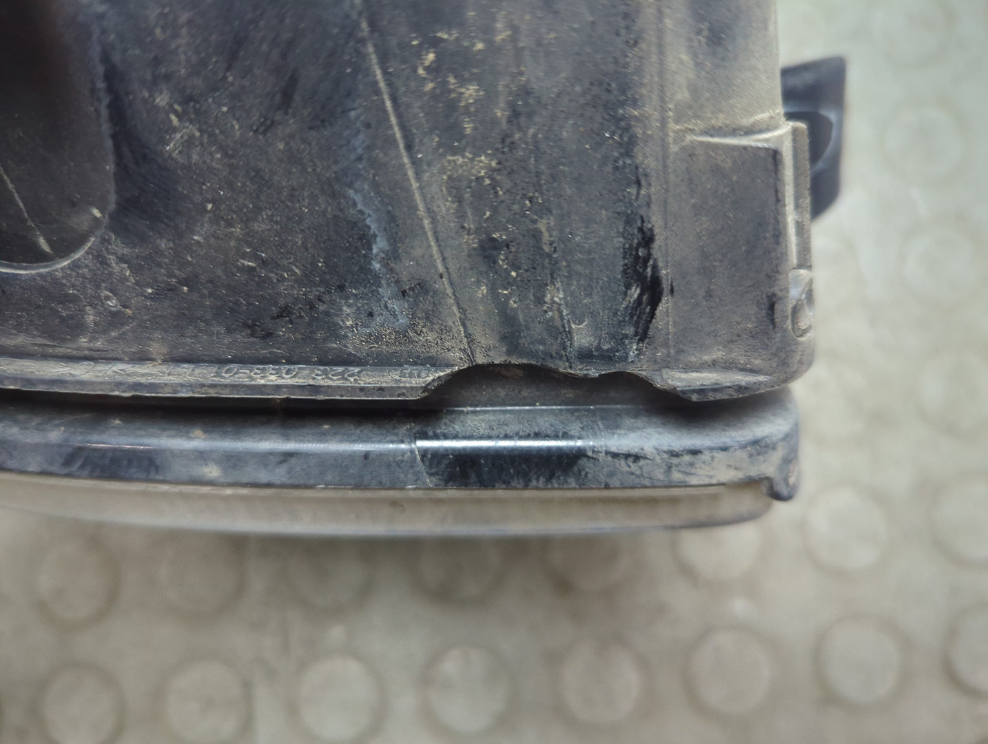 Фара противотуманная левая