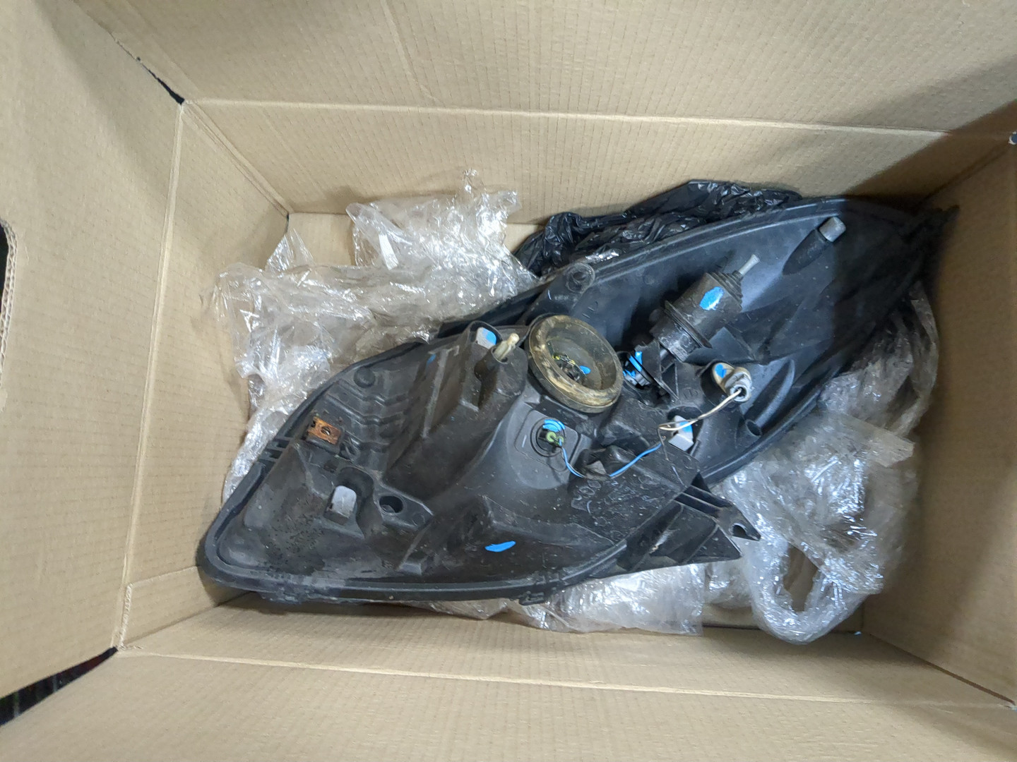 Фара правая