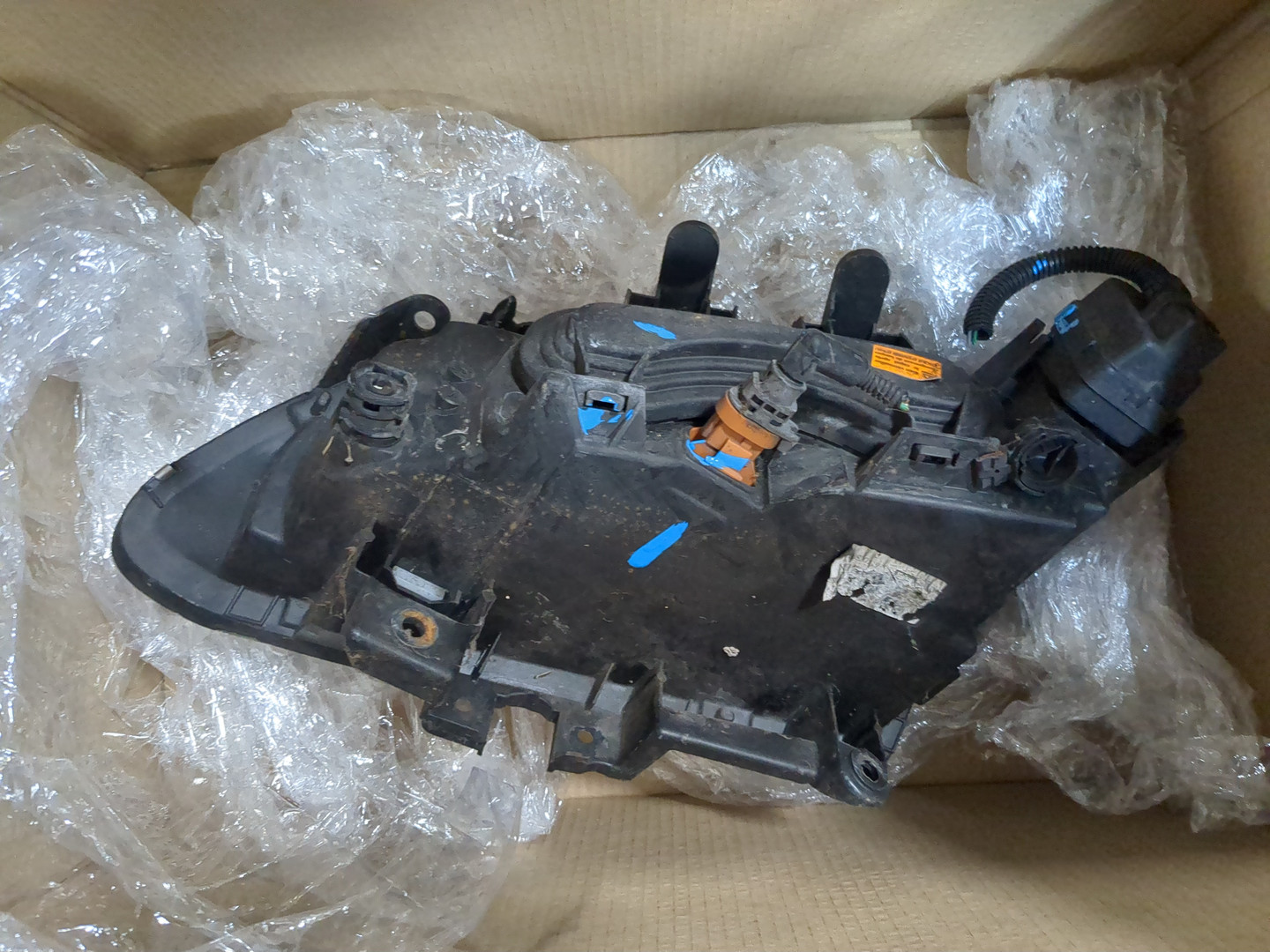 Фара правая