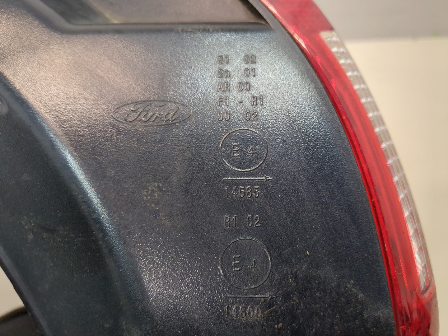 Фонарь задний правый