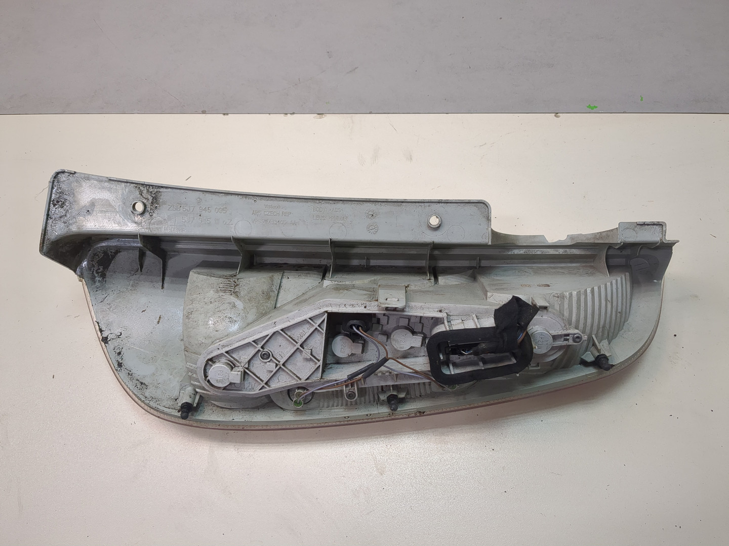 Фонарь задний левый