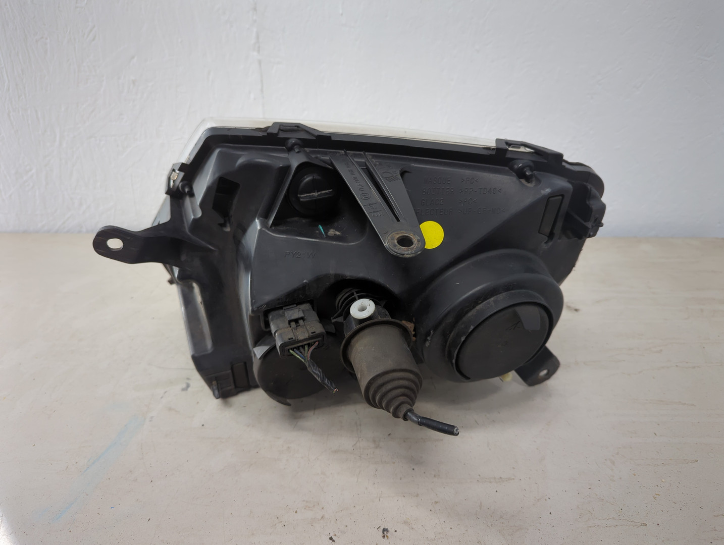 Фара правая