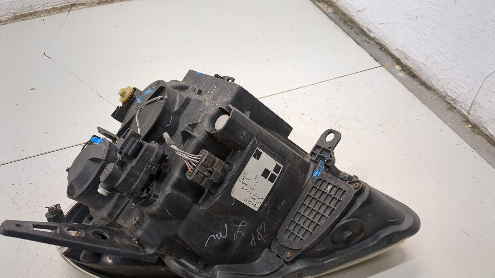 Фара правая